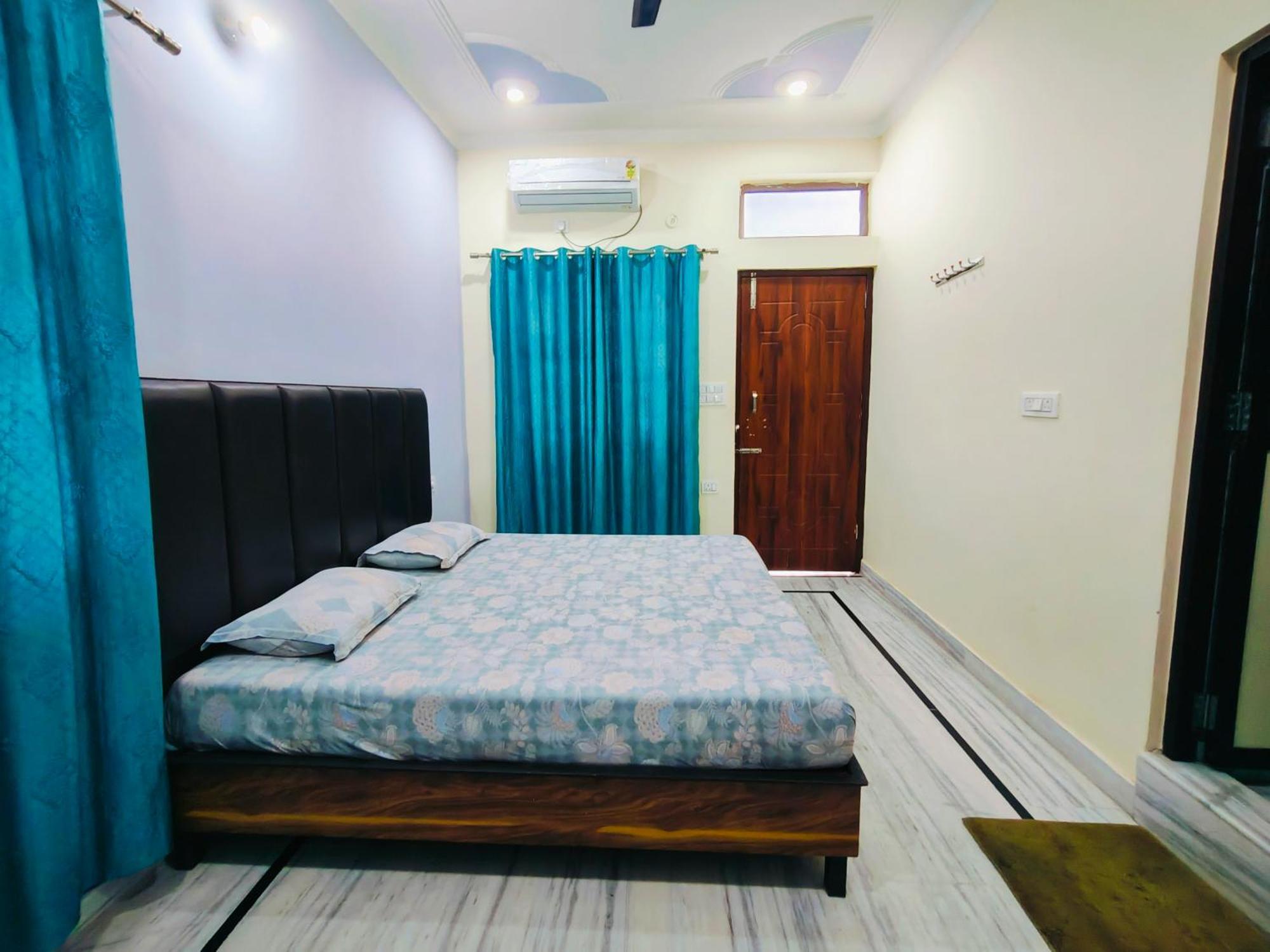 Deepak Homestay Rishīkesh Exteriör bild
